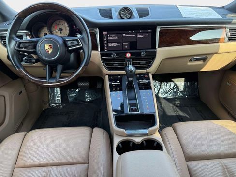 Used 2022 Porsche Macan AWD/4WD image 28