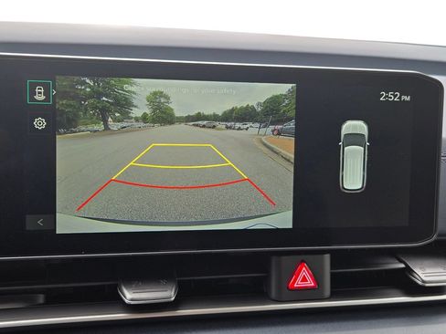 New 2026 Kia Carnival EX FWD image 30