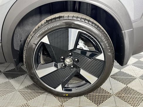 Certified 2026 Nissan Kicks SR w/ SR Premium Package image 31