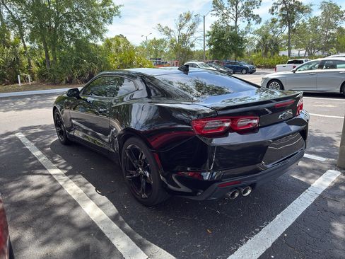 Used 2020 Chevrolet Camaro LT w/ Technology Package image 3