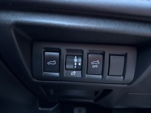 Used 2020 Subaru Outback Touring w/ Popular Package #2 image 18