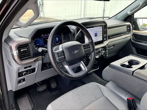 Used 2025 Ford F150 XLT w/ Equipment Group 301A Standard AWD/4WD image 16