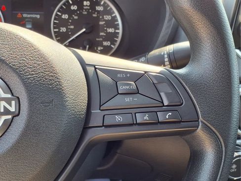 Used 2025 Nissan Sentra S FWD image 17