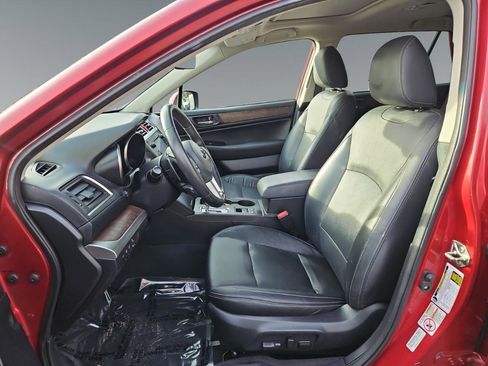 Used 2017 Subaru Outback 2.5i Limited image 9