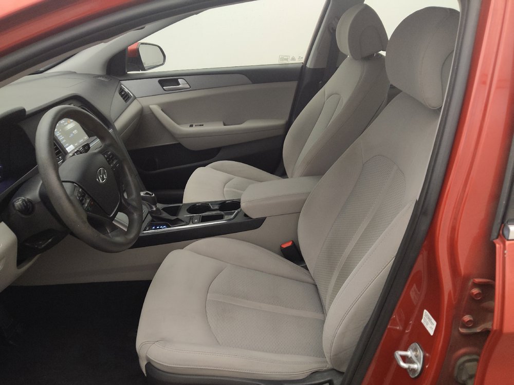 Used 2017 Hyundai Sonata SE FWD image 17