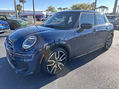 Used 2025 MINI Cooper S image 7