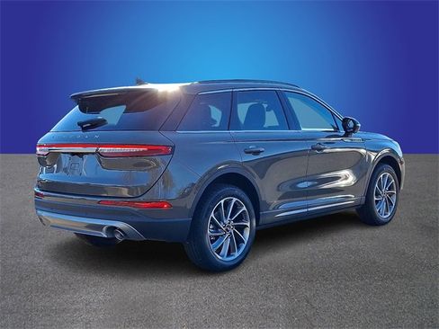 New 2026 Lincoln Corsair Premiere image 3