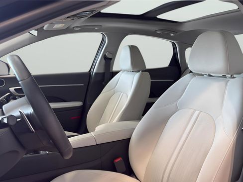 Used 2024 Hyundai Sonata SEL w/ Convenience Package image 10