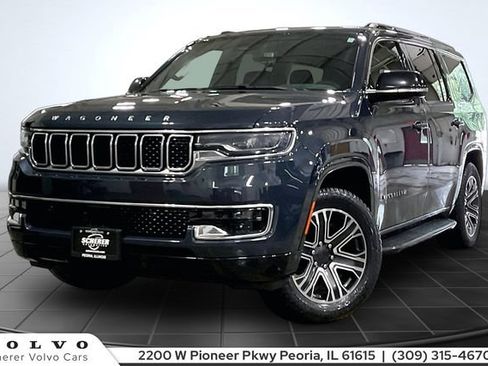 Used 2023 Jeep Wagoneer 4WD w/ Premium Group I image 1