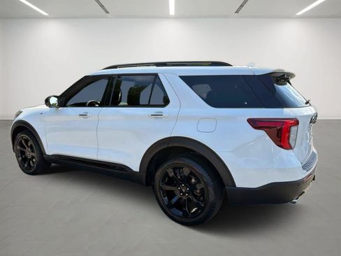 Used 2023 Ford Explorer ST-Line w/ Class IV Trailer Tow Package AWD/4WD image 3