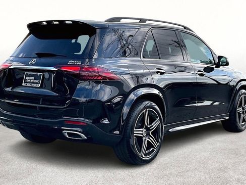 Used 2025 Mercedes-Benz GLE 350 4MATIC image 2