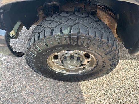 Used 2005 GMC Sierra 2500 SLT w/ Heavy-Duty Power Package image 19