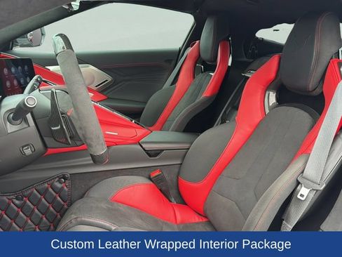 Used 2023 Chevrolet Corvette Z06 w/ Z07 Performance Package RWD image 16