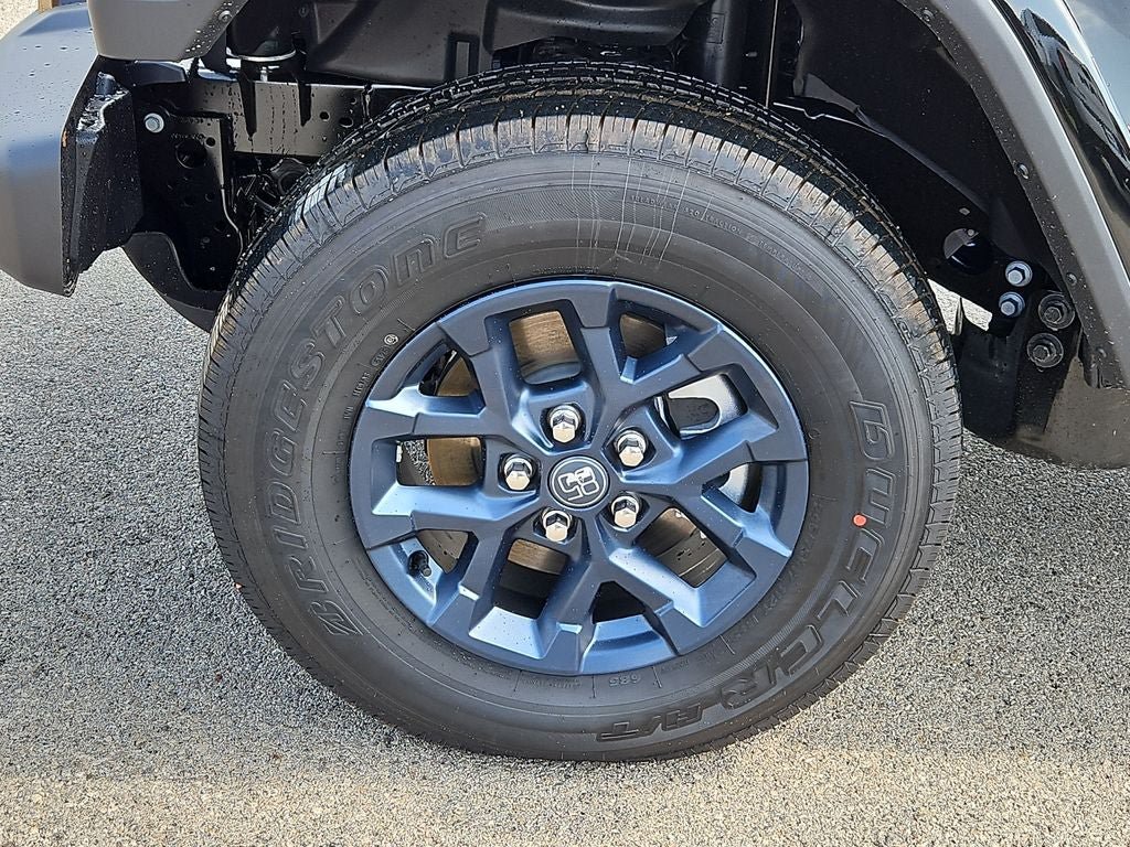 New 2026 Jeep Gladiator Sport AWD/4WD image 13