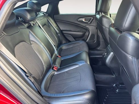 Used 2015 Chrysler 200 S w/ Navigation & Sound Group I image 11