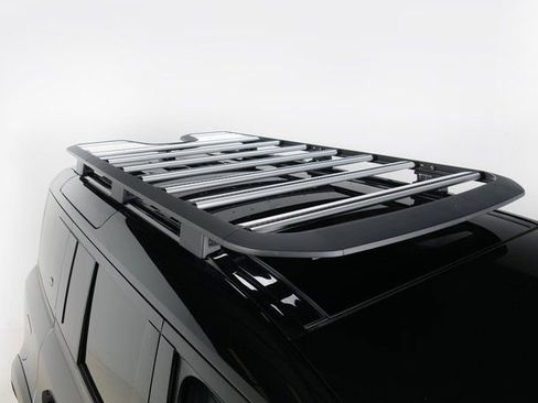 Used 2021 Land Rover Defender 110 X-Dynamic HSE image 29