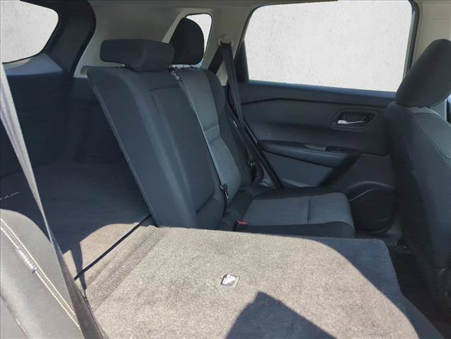 Used 2024 Nissan Rogue SV AWD/4WD image 27