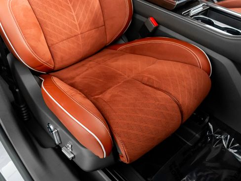 Used 2024 Lincoln Nautilus Black Label w/ Jet Appearance Package (87T) image 31