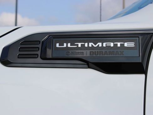 Used 2024 GMC Sierra 3500 Denali Ultimate AWD/4WD image 22