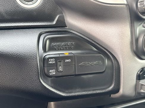 Used 2024 RAM 2500 Big Horn AWD/4WD image 26