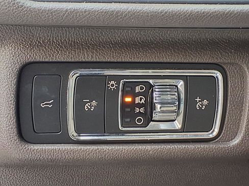 Certified 2022 Lincoln Corsair AWD w/ Premium Package image 19