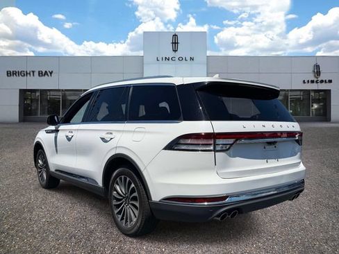 Used 2024 Lincoln Aviator Reserve w/ Elements Package Plus AWD/4WD image 3