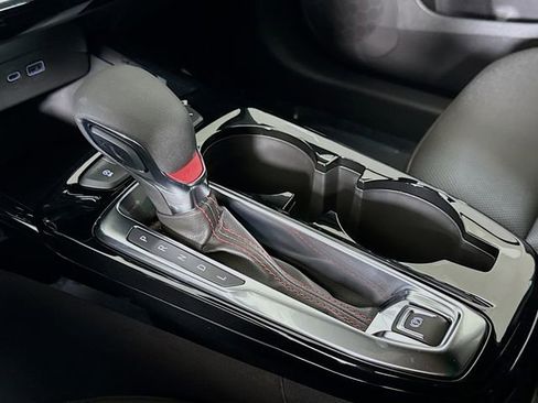 New 2026 Chevrolet Trax RS w/ Driver Confidence Package FWD image 18