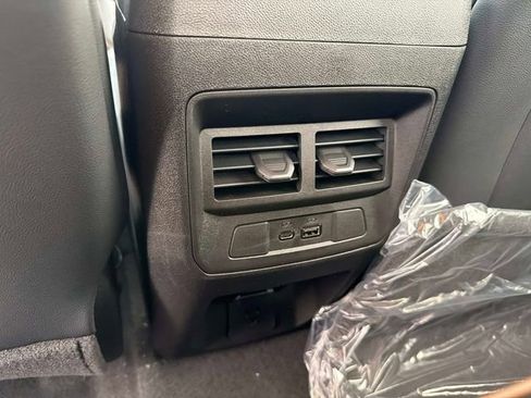 New 2026 GMC Canyon AT4 w/ Technology Plus Package AWD/4WD image 16