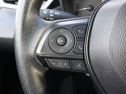 Used 2025 Toyota Corolla LE FWD image 24