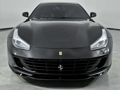 Used 2018 Ferrari GTC4Lusso T RWD image 5