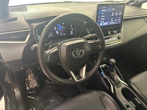 Certified 2025 Toyota Corolla XSE FWD image 2