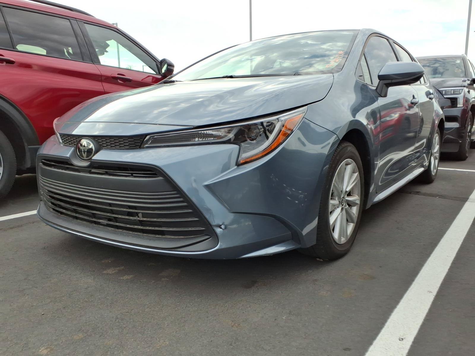 Used 2024 Toyota Corolla LE w/ LE Premium Package FWD image 2