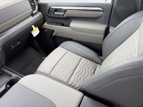 New 2026 Chevrolet Silverado 2500 ZR2 image 20