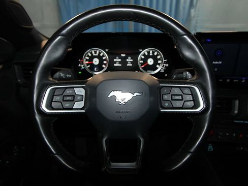 Used 2024 Ford Mustang GT RWD image 12