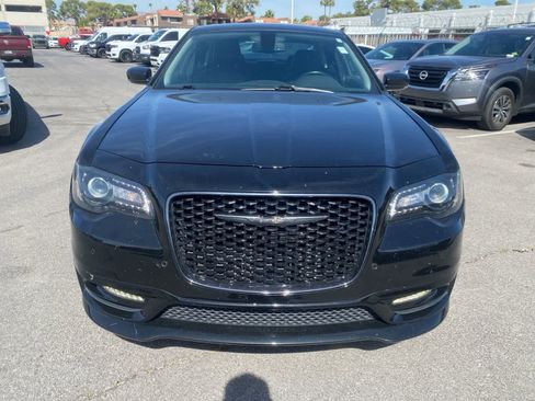 Used 2022 Chrysler 300 Touring L w/ Popular Equipment Group RWD image 2