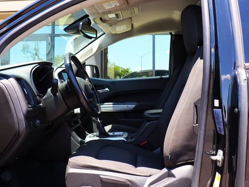 Used 2022 Chevrolet Colorado LT w/ Fleet Safety Package RWD image 31