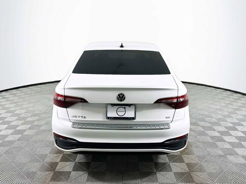 Used 2023 Volkswagen Jetta SE FWD image 6