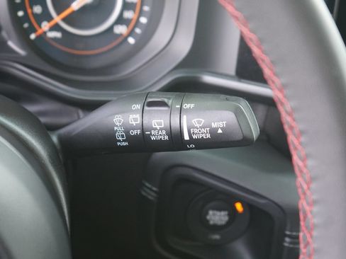 Used 2025 Jeep Wrangler Unlimited Rubicon AWD/4WD image 16