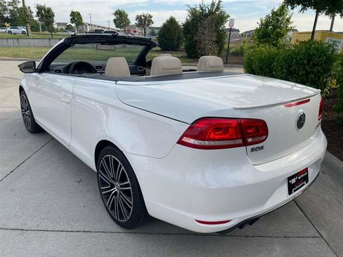 Used 2014 Volkswagen Eos FWD image 31