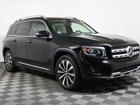 Certified 2023 Mercedes-Benz GLB 250 4MATIC image 8