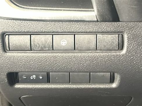 Used 2021 Nissan Rogue SV AWD/4WD image 20
