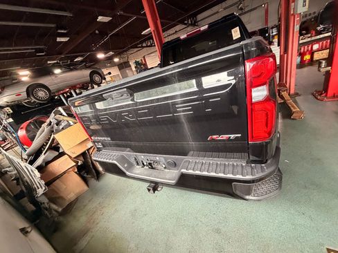 Used 2024 Chevrolet Silverado 1500 RST w/ Max Trailering Package AWD/4WD image 4