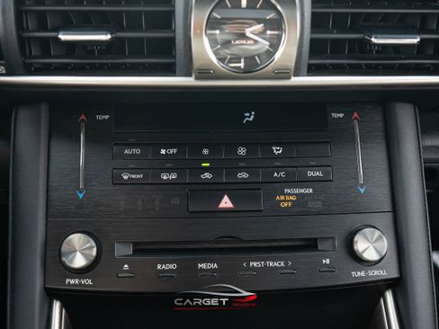 Used 2018 Lexus IS 300 F Sport w/ F Sport Package image 31