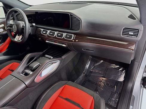 Used 2024 Mercedes-Benz GLE 53 AMG AMG GLE 53 image 30