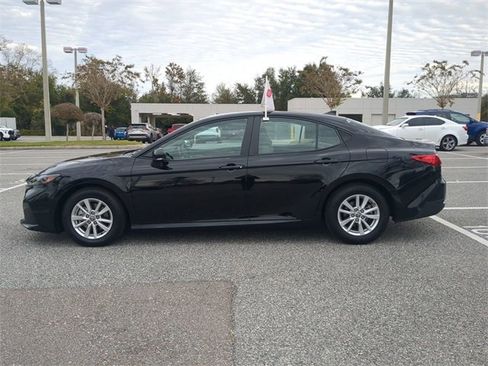 Certified 2025 Toyota Camry LE image 7