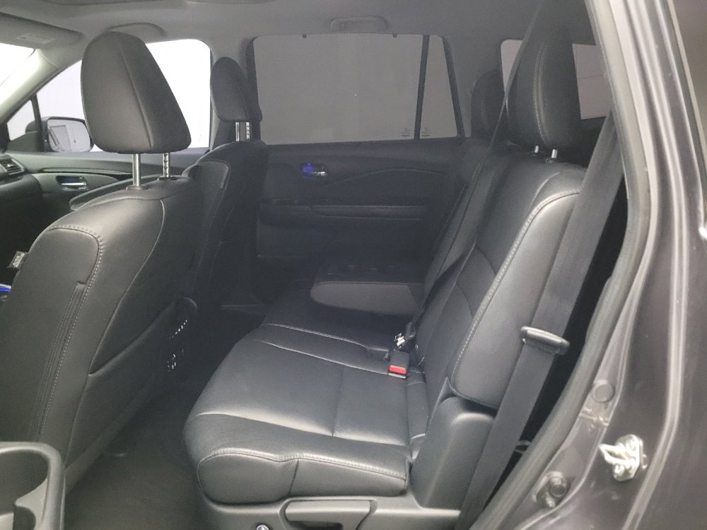 Used 2017 Honda Pilot Touring image 18