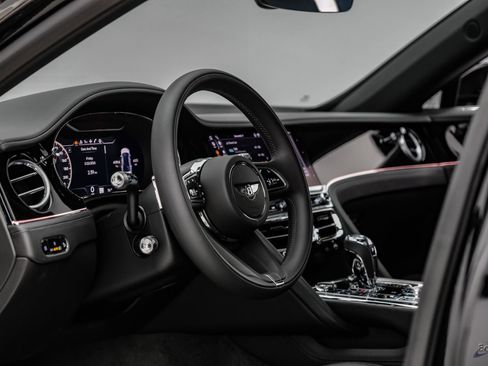 Used 2022 Bentley Flying Spur V8 AWD/4WD image 43