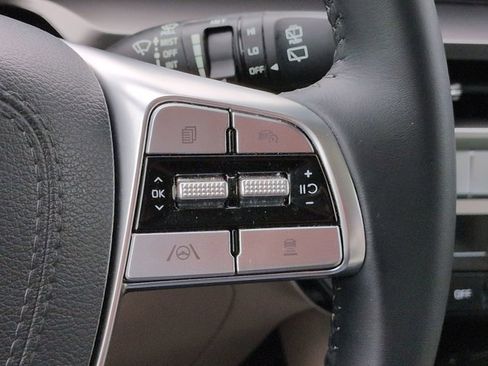 Used 2025 Kia Telluride S image 29