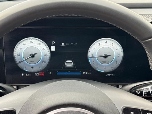 Used 2025 Hyundai Elantra SEL FWD image 21