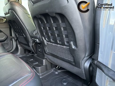 Used 2022 Jeep Wrangler Unlimited Rubicon w/ LED Lighting Group AWD/4WD image 32